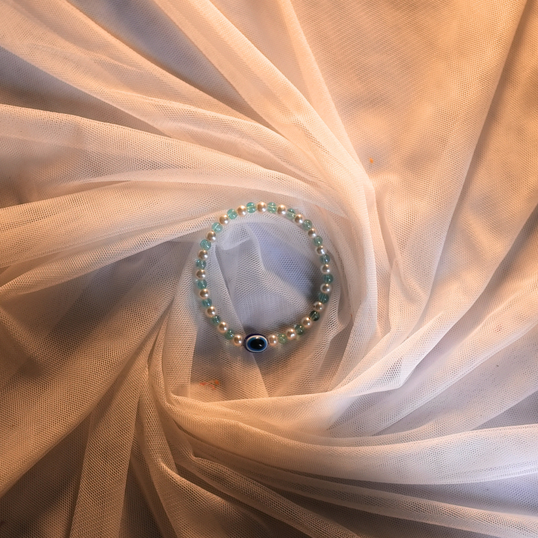 Guardian Glow Bracelet – Evil Eye, Turquoise Glass & Pearl Harmony